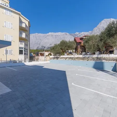 Delux Sunset Apartment Promajna
